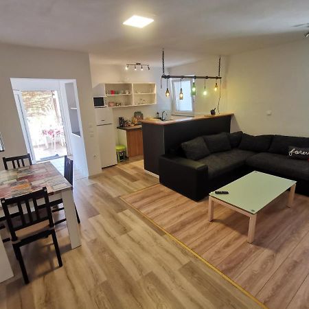 Ferienwohnung Fa-Ni Novalja Exterior foto