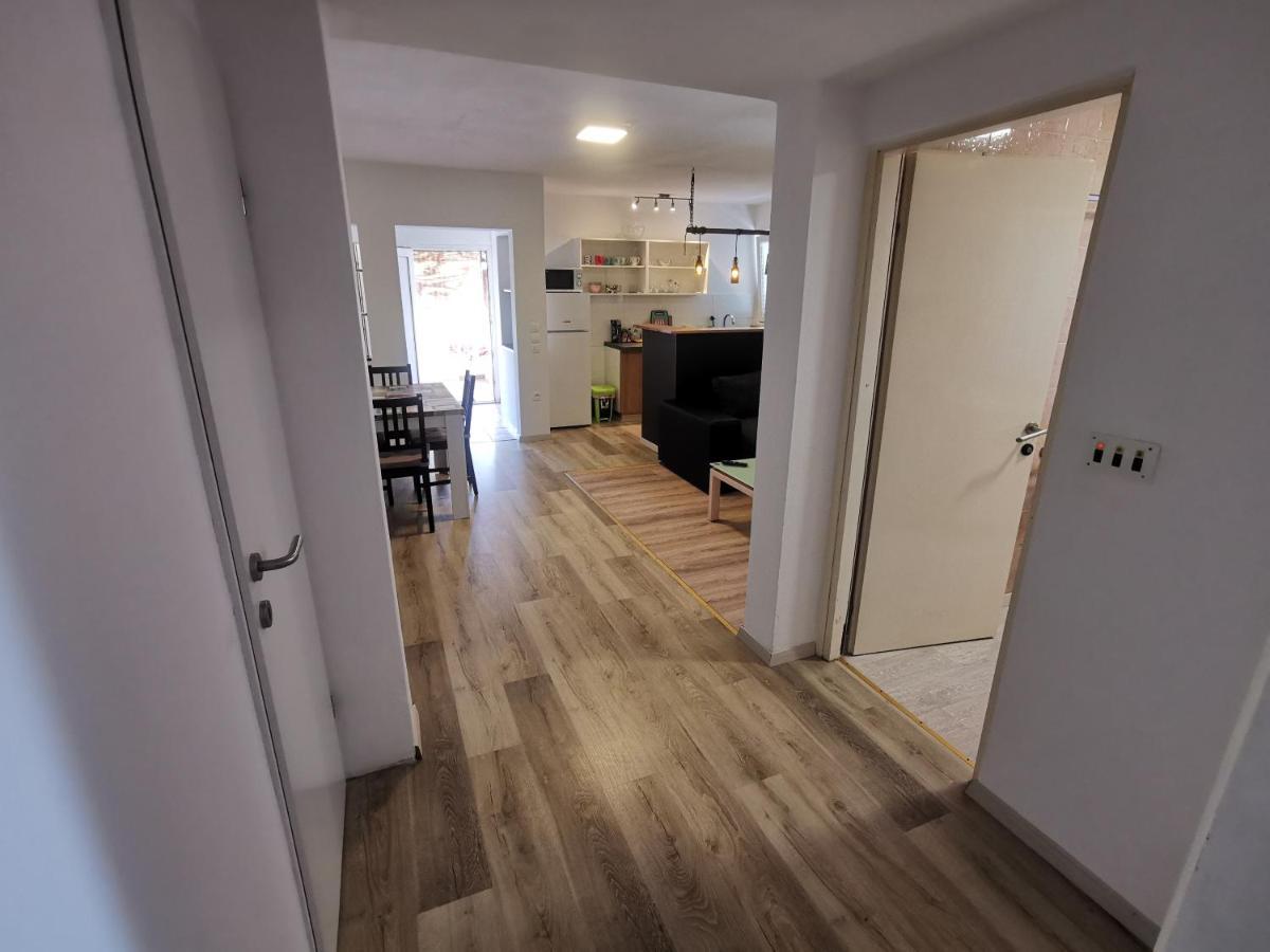 Ferienwohnung Fa-Ni Novalja Exterior foto